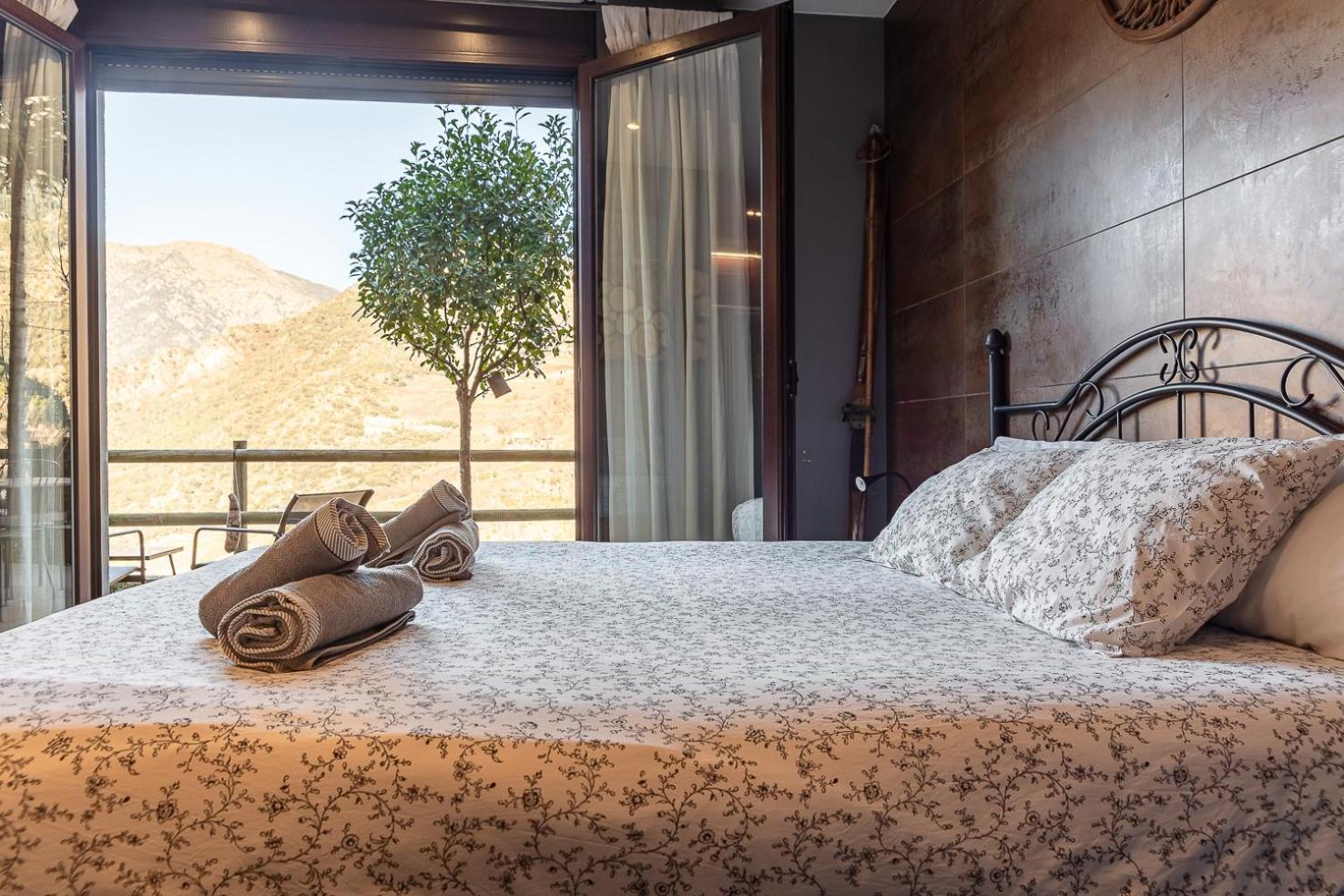 Duplex Renovado Con Vistas Impresionantes Apartment Sant Julia de Loria Luaran gambar