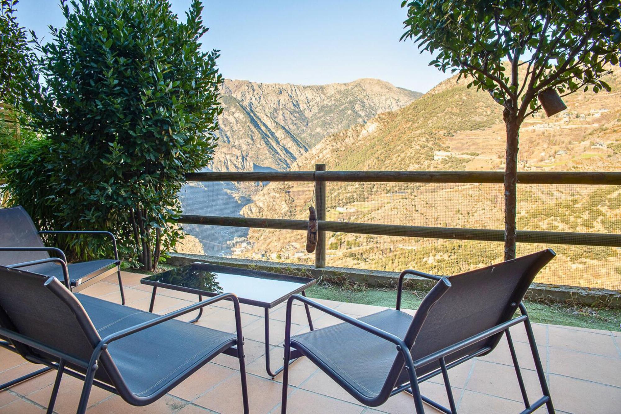 Duplex Renovado Con Vistas Impresionantes Apartment Sant Julia de Loria Luaran gambar